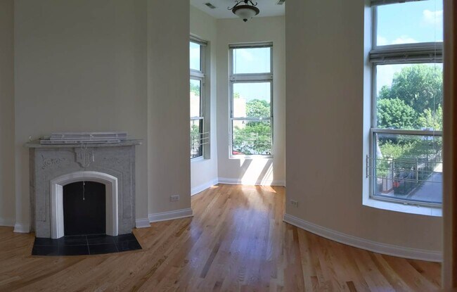 1100 W Taylor St in Chicago, IL - Building Photo - Building Photo