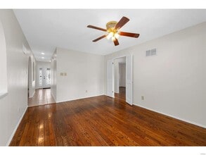 596 Golfwood Dr in Ballwin, MO - Building Photo - Building Photo