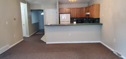 3613 Newcastle Dr SE in Grand Rapids, MI - Building Photo - Building Photo