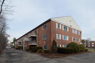 Running Brook Condos in Brockton, MA - Building Photo - Building Photo