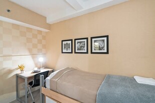 530 Lexington Ave in New York, NY - Building Photo