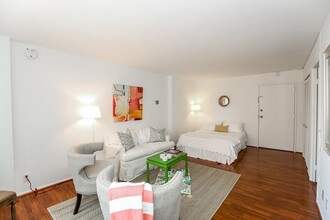 1420 N St NW, Unit 101 in Washington, DC - Building Photo - Building Photo