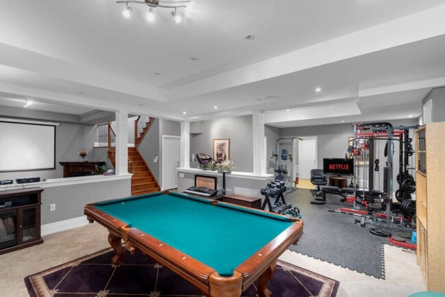 680 Browns Line, Unit SI ID1403794P in Toronto, ON - Building Photo - Building Photo