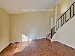 17579 E Temple Dr in Aurora, CO - Building Photo - Building Photo