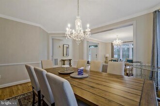 2393 Watters Glen Ct in Falls Church, VA - Building Photo - Building Photo