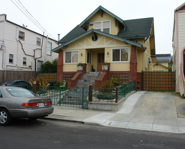 253 Miriam St in Daly City, CA - Building Photo - Building Photo