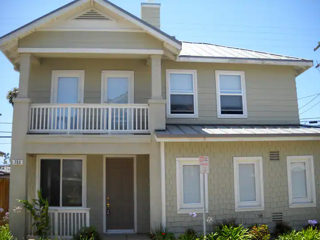 property at 753 E Port Hueneme Rd