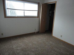 17 Becker St in Rothschild, WI - Foto de edificio - Building Photo