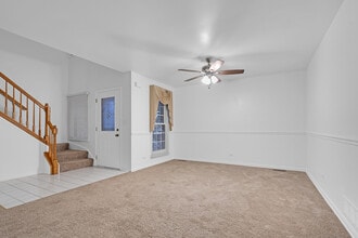 7910 Belle Rive Ct in Tinley Park, IL - Building Photo - Building Photo