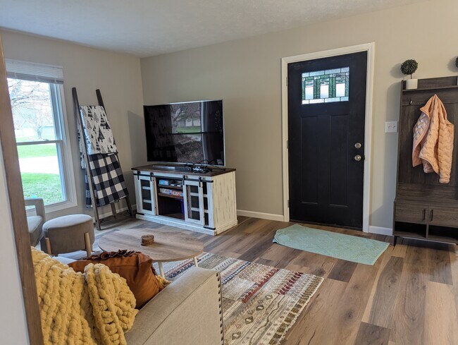 906 N Wagon Wheel Trl in Lafayette, IN - Foto de edificio - Building Photo