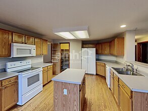 11440 Moline St in Henderson, CO - Building Photo - Building Photo