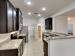 6731 Luckey Path in San Antonio, TX - Building Photo - Building Photo