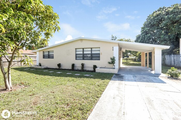 438 SW 22nd Terrace in Fort Lauderdale, FL - Building Photo