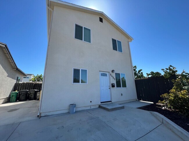 4990-Catoctin-6495 Catoctin Dr in San Diego, CA - Building Photo - Building Photo