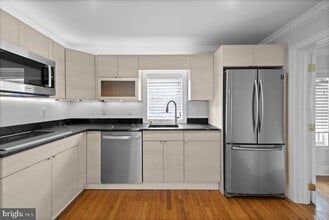 182 W Court St in Doylestown, PA - Building Photo - Building Photo