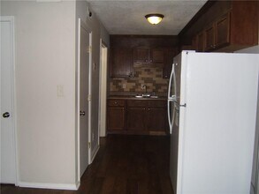 4701 Flat Shoals Rd in Union City, GA - Building Photo - Building Photo