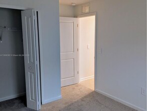 2406 McKinley Dr in Lake Wales, FL - Building Photo - Building Photo