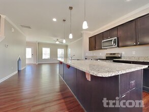 932 Peninsula Pl in Knightdale, NC - Foto de edificio - Building Photo