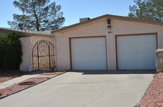 141 Masquerade Ln in El Paso, TX - Building Photo - Building Photo