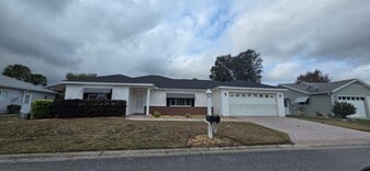 17594 SE 95th Cir in the Villages, FL - Building Photo