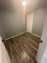 2622 W Luther St in Chicago, IL - Building Photo - Building Photo