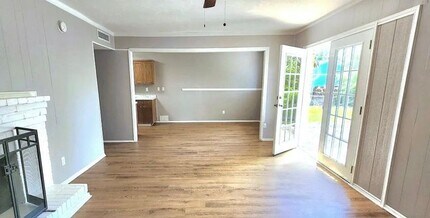 5309 Preston Trail in Garland, TX - Foto de edificio - Building Photo