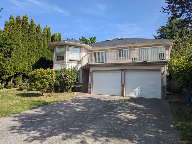 property at 31033 Upper MacLure Rd