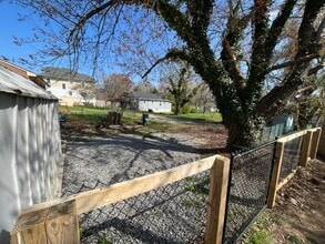 803 Grove St in Bedford, VA - Building Photo - Building Photo