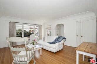 1033 9th St in Santa Monica, CA - Building Photo - Building Photo