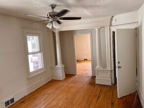 120 S Blair St in Madison, WI - Foto de edificio - Building Photo