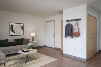 Fort Vancouver Terrace in Vancouver, WA - Building Photo - Building Photo