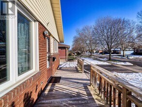 7371 N Dorset Pl in Niagara Falls, ON - Building Photo - Building Photo