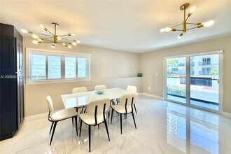 4122 Collins Ave in Miami Beach, FL - Building Photo - Building Photo