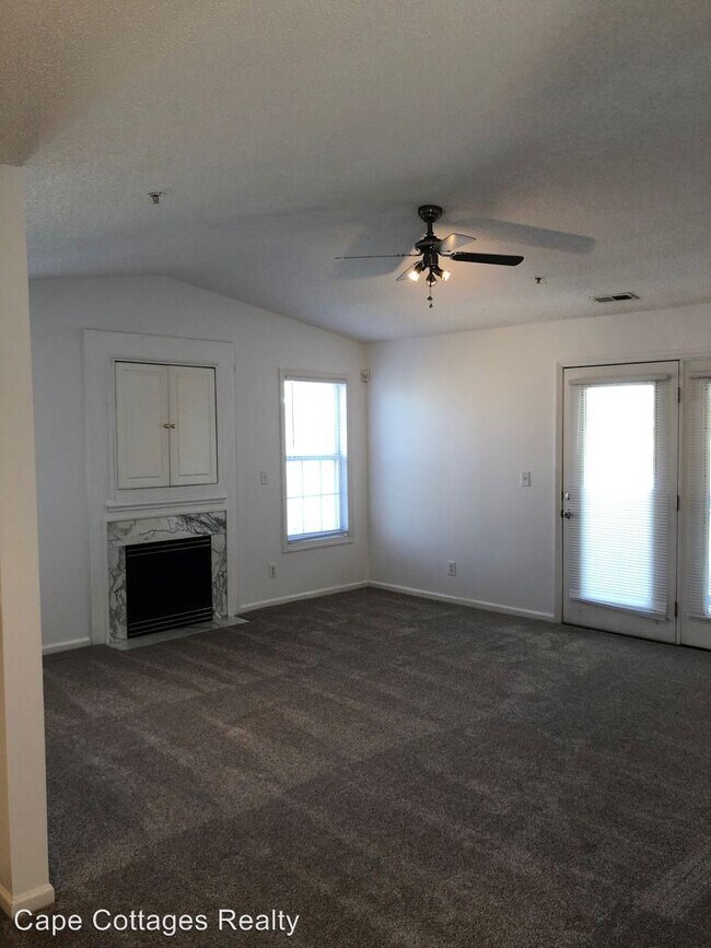 809 March Ct in Wilmington, NC - Foto de edificio - Building Photo