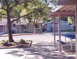 5581 Mendocino Blvd in Sacramento, CA - Building Photo - Building Photo