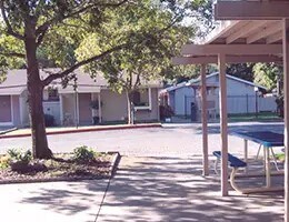 5581 Mendocino Blvd in Sacramento, CA - Building Photo - Building Photo