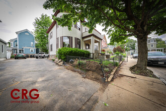 22 Grand View Ave, Unit 1 in Somerville, MA - Building Photo - Building Photo