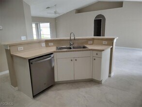 1719 SW 2nd Pl in Cape Coral, FL - Building Photo - Building Photo