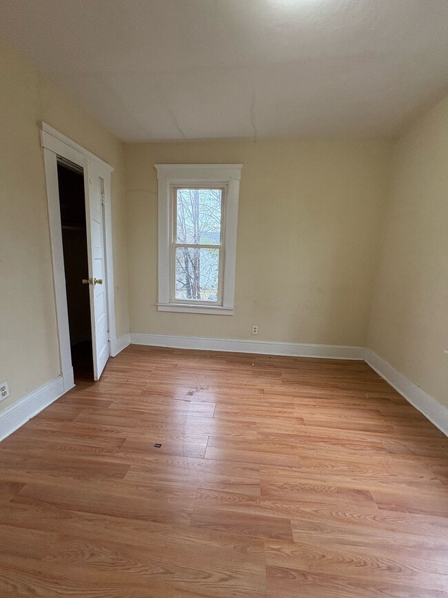 108 Shepard St, Unit 2 in New Haven, CT - Building Photo - Building Photo