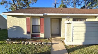 136 Pine Island Cir in Kissimmee, FL - Building Photo