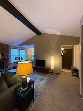 928 Westbrooke Way in Hopkins, MN - Building Photo - Building Photo