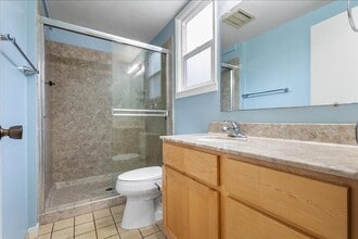 2148 Santa Clara Ave in Alameda, CA - Building Photo - Building Photo