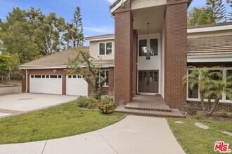 4055 Nogales Dr in Los Angeles, CA - Building Photo - Building Photo