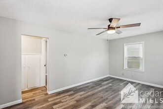 1922 N Chautauqua St in Wichita, KS - Building Photo - Building Photo