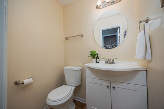 3054 Highcliff Ct in Columbus, OH - Building Photo - Building Photo