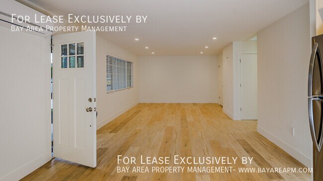 697 Iris Ave in Sunnyvale, CA - Building Photo - Building Photo