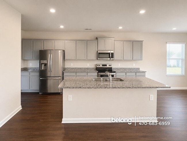 property at 933 Nandina Ln