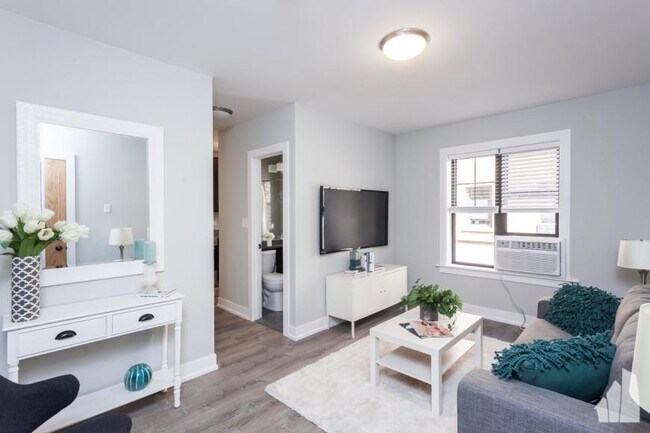 429 W Belden Ave in Chicago, IL - Building Photo - Building Photo