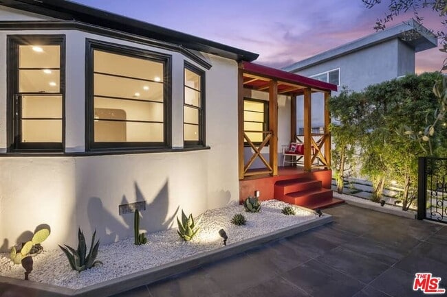 property at 362 Westbourne Dr