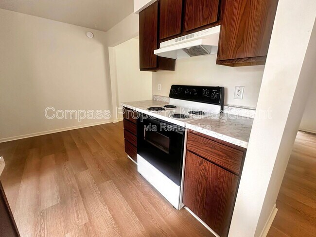 4830 Norfolk Cir in Portage, MI - Foto de edificio - Building Photo